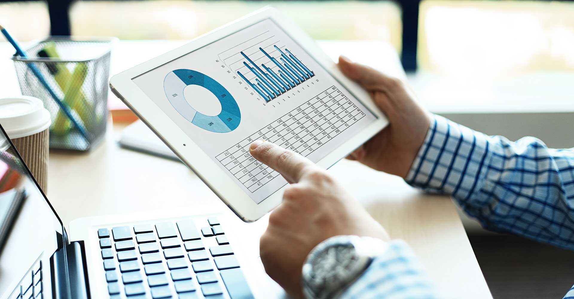 Préparer l'avenir de son entreprise avec un expert-comptable à Beaune, c'est bénéficier d'un accompagnement stratégique adapté aux défis locaux et aux évolutions du marché. Grâce à son expertise, il aide à sécuriser les finances et à saisir les opportunités de croissance.