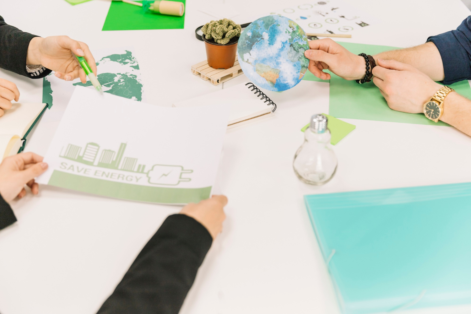 À Gap, nos conseils en gestion écoresponsable aident les entreprises à adopter des pratiques durables. En optimisant les ressources et en réduisant l’impact environnemental, nous favorisons une croissance respectueuse et pérenne.