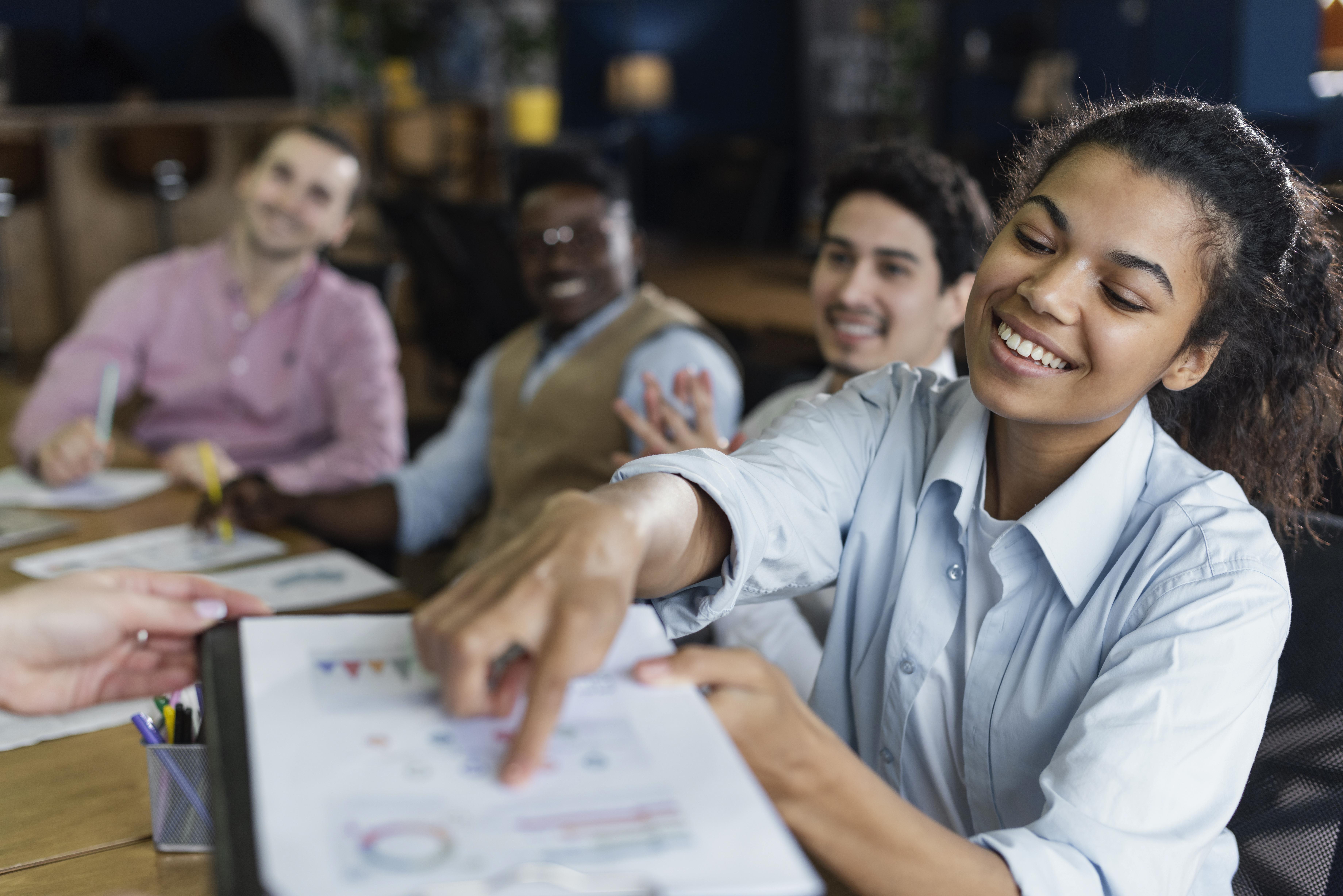  La création et l’accompagnement d’entreprise offrent aux entrepreneurs un soutien sur mesure, de l’idée initiale aux premières étapes de croissance. Cet appui permet de structurer le projet, de naviguer dans les formalités et d'assurer des bases solides pour réussir.