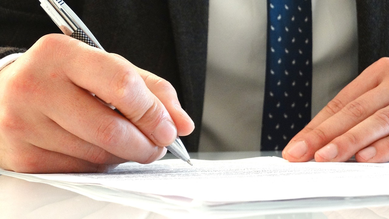 Les services de déclarations fiscales et sociales à Dreux assurent aux entreprises une gestion précise et conforme de leurs obligations légales. Cet accompagnement permet de simplifier les démarches administratives et de garantir la tranquillité d’esprit des dirigeants.