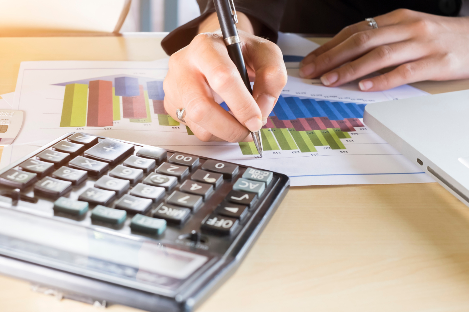 L'accompagnement en phase de croissance à Cognac aide les entreprises à optimiser leurs ressources et à structurer leur expansion. Ce service offre des conseils stratégiques pour une gestion efficace des nouveaux défis financiers et organisationnels.