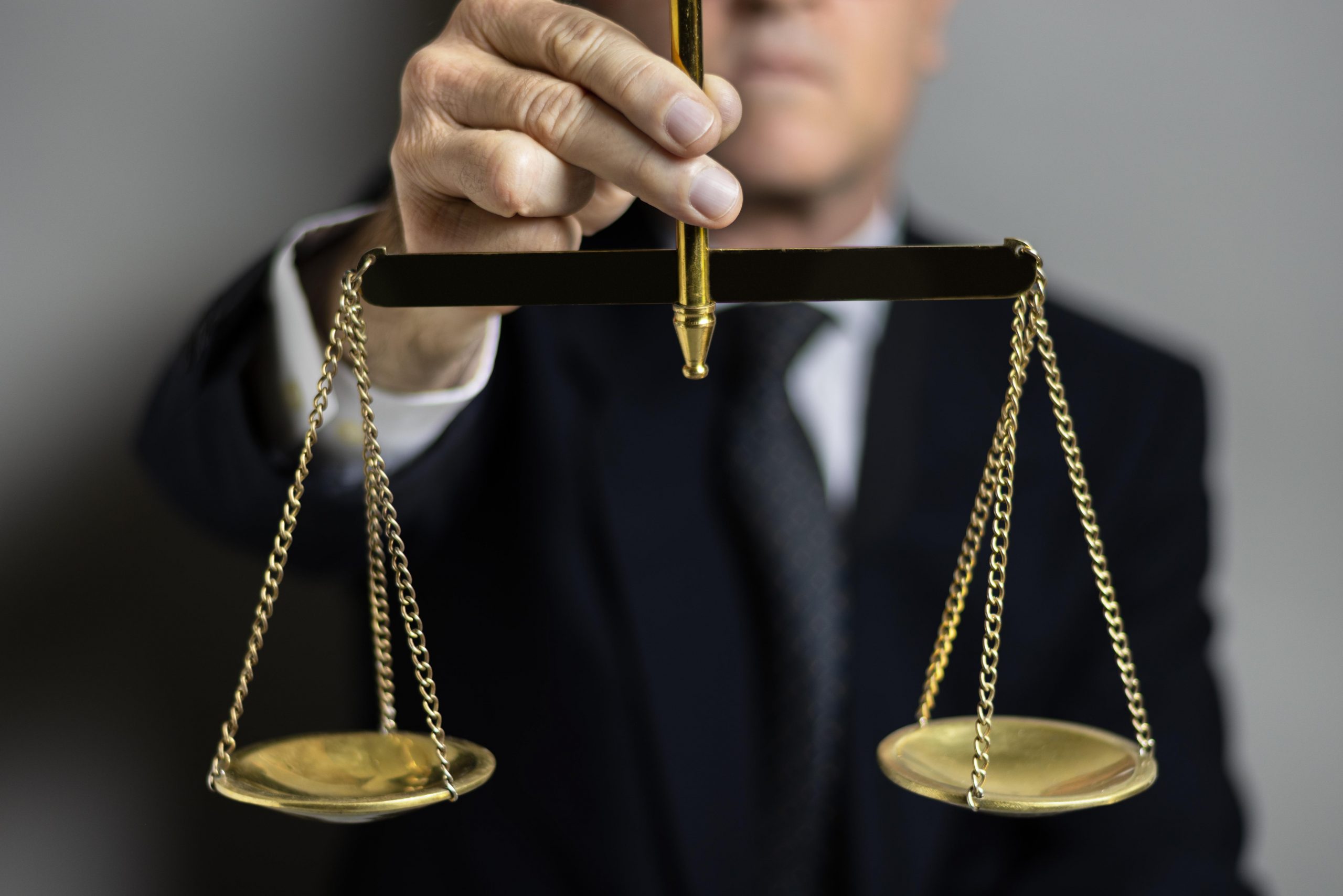 "À Saint-Malo, facilitez la gestion fiscale et sociale de votre entreprise grâce à notre accompagnement sur mesure. Nous vous aidons à respecter vos obligations tout en optimisant vos processus, pour une gestion sereine et efficace."